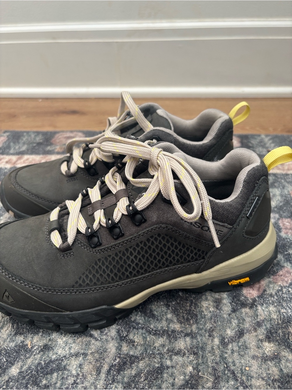 Women’s Talus XT Low Hiking Shoes Size 8